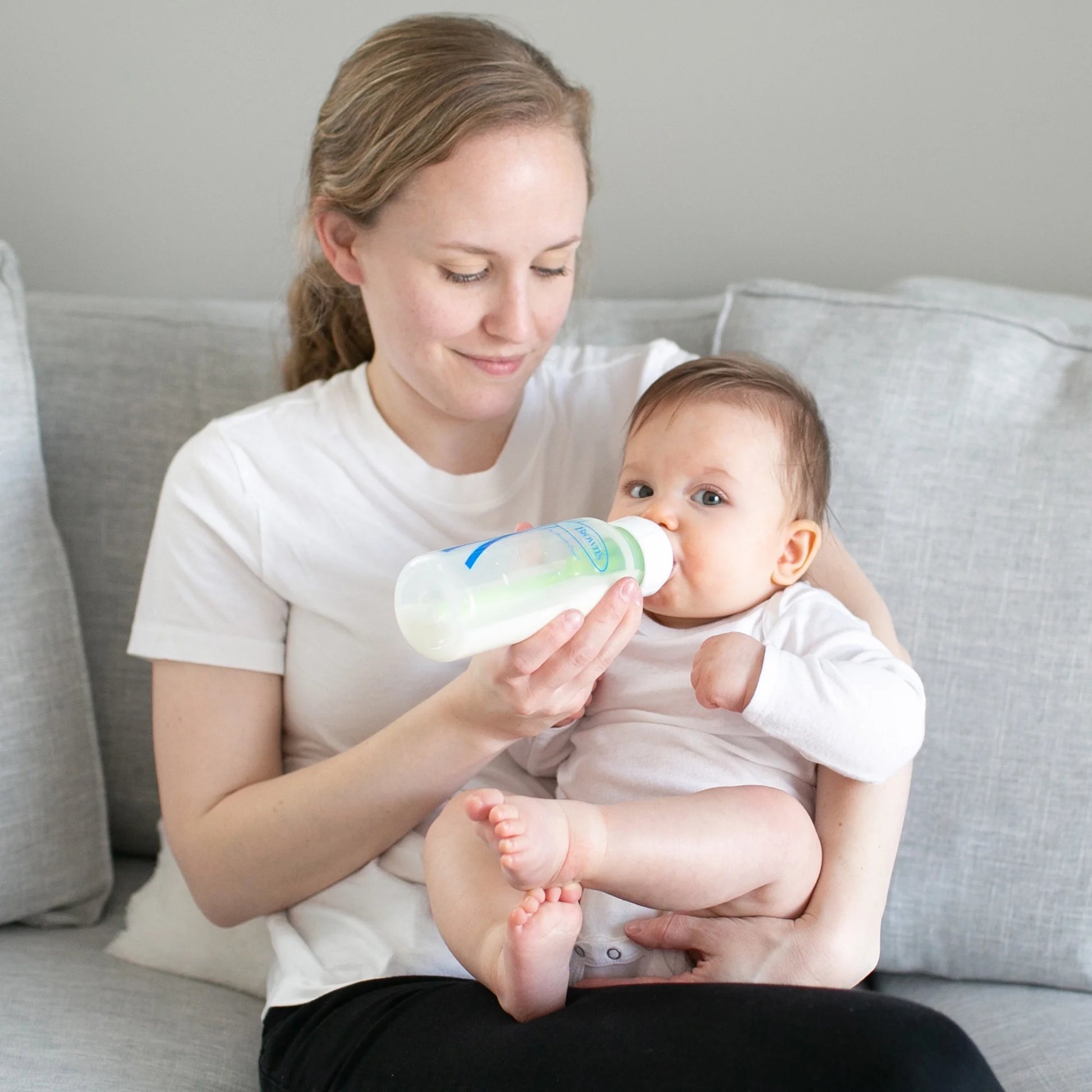 Natural Flow Anti-Colic Options+ Narrow Baby Bottles, 8Oz/250Ml, with Level 1 Slow Flow Nipples, 4-Pack, 0M+