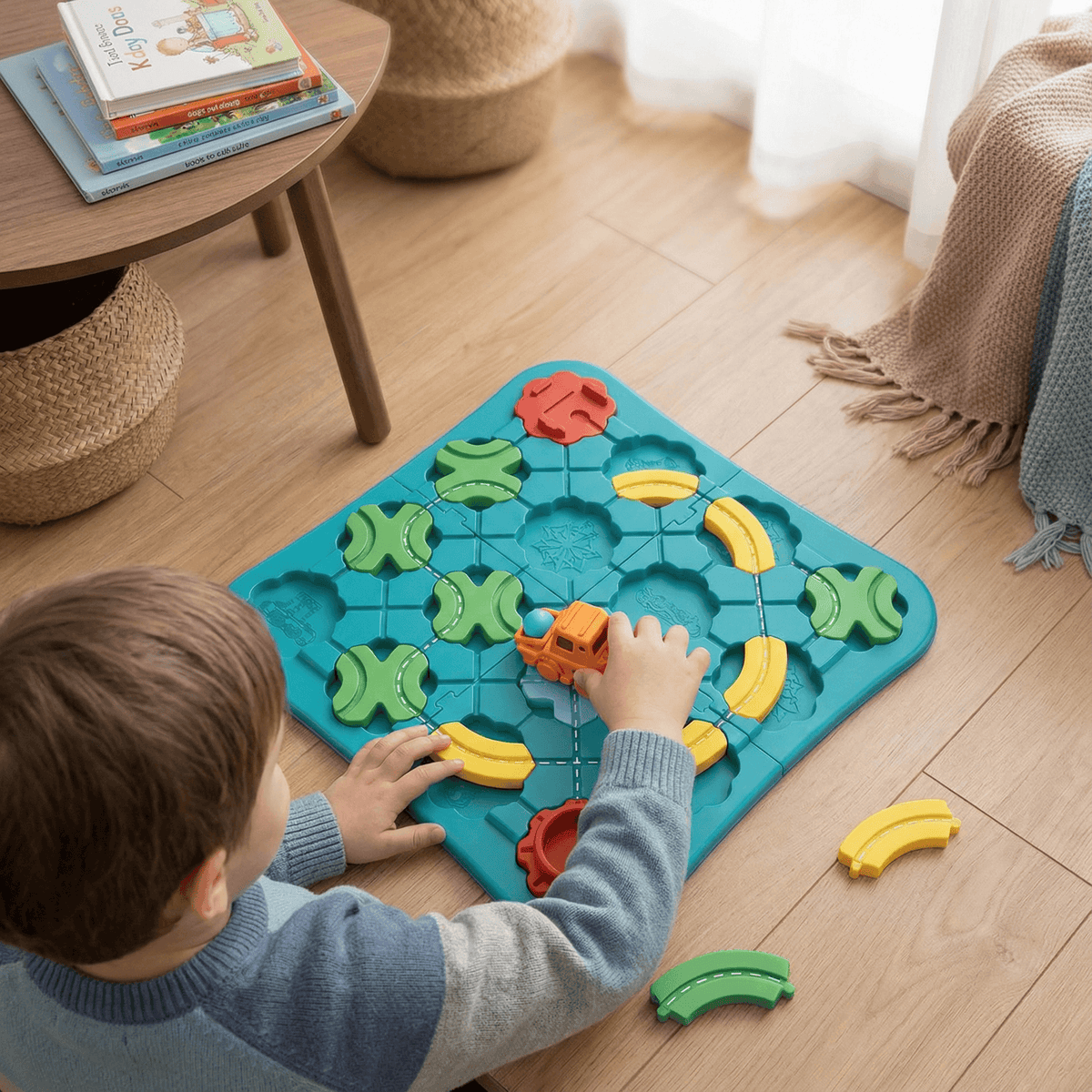 Kids maze puzzle problem-solving activity